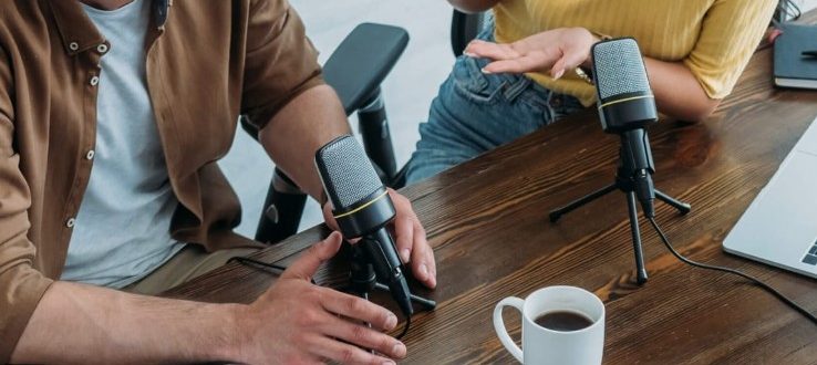 Что слушают digital‑предприниматели: подкасты с практическими кейсами